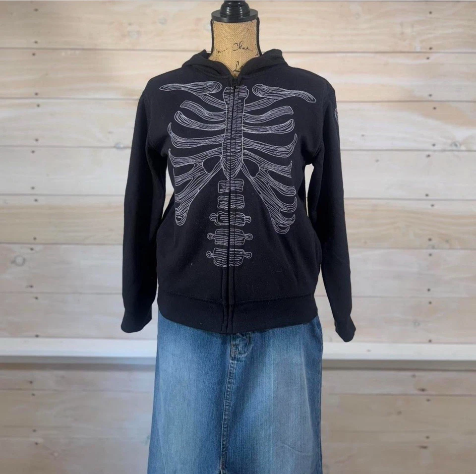 Esqueleto cosido Gymboree con capucha cremallera Foto 1 de 4