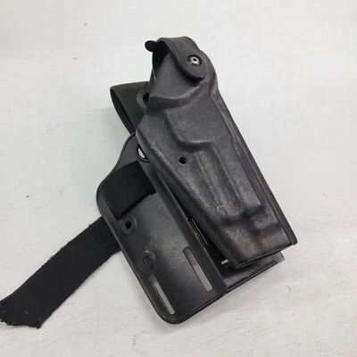 SAFARILAND Drop Leg Holster & Shroud Black 6005-73 Fits Beretta 92 Right Hand - Image 1 of 4