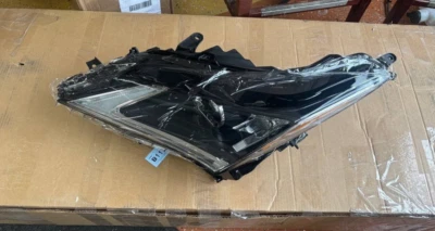 Faro lateral del conductor LED LH 2016-2020 Lexus RX350 RX450H FABRICANTE DE EQUIPOS ORIGINALES 81150-0E260 Foto 1 de 4