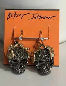 Orecchini farfalla teschio canna di fucile Betsey Johnson - Foto 1 di 3