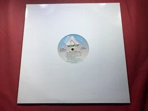 J3-9 PHYLLIS HYMAN Can’t We Fall In Love Again .. 1981 .. AL 9544 - Picture 1 of 6