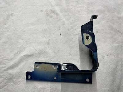 Ferrari California 2008-14 RH Passenger Side Headlight Tub 82858600 - Image 1 of 4