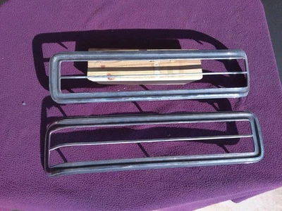 Pair 1971 1972 Pontiac Bonneville Tail Light Chrome Bezel Trim 481261 Poncho - Image 1 of 4