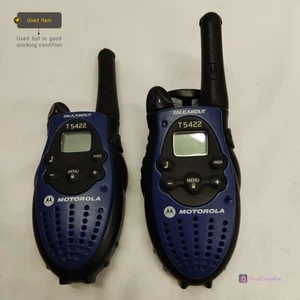 2 X MOTOROLA TALKABOUT T5422 TWO WAY WALKIE TALKIE RADIO STATIONS - Photo 1/6