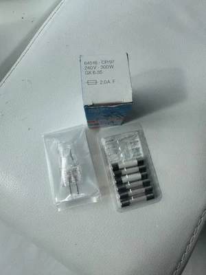 6 X BRONCOLOR PULSO 3.15A FUSES AND MODELLING LAMP CP/97 300W 64516 - Image 1 of 4