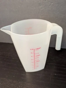 Vtg White Clear 32 Ounce 1 Liter Two Side Wet Dry Plastic Measuring Cup w/ Spout - Picture 1 of 10