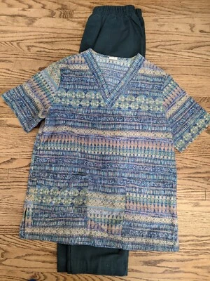 Exfoliantes Médicos de Enfermería Coser Perfecto Top M Blanco Ciervo Talla 12 Pantalón Verde Promedio  Foto 1 de 4