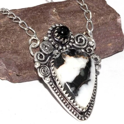 Stunning White Buffalo Turquoise Black Onyx Gemstone Necklace 21" GW - Image 1 of 3
