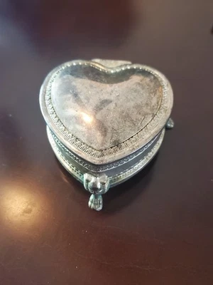 复古银盘饰品珠宝盒心形红色天鹅绒内部狮子脚  — 第 1/4 张图片