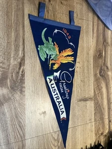 WWII 1943 Greetings From Australia Pennant Eagle & Kangaroo Awesome Graphics  - Picture 1 of 5