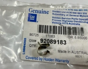GM NOS 92089183 Windshield Washer Pump Hose Clip 2004-2006 Pontiac GTO LS1 LS2 - Picture 1 of 4