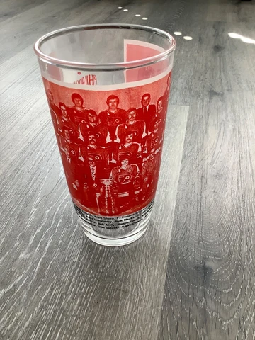 Collector Philadelphia Flyers Stanley Cup Champion Team Photo Pint Glass Cover