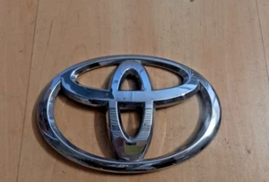 EMBLEM LOGO Heck Kofferraum Heckklappe 90975-02086 TOYOTA Original - Bild 1 von 3