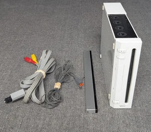 Nintendo Wii RVL-001 Game Console Only UNTESTED  - Picture 1 of 8