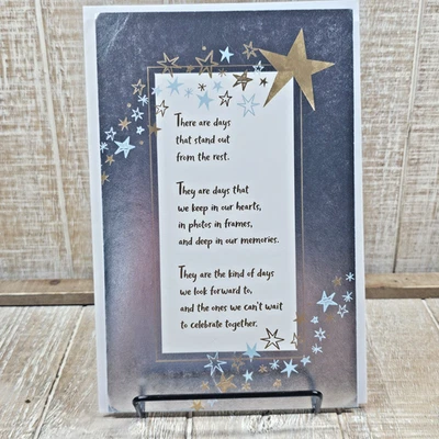 Tarjeta de graduación American Greetings felicitaciones lámina de plata estrellas doradas Foto 1 de 4