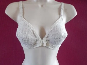 1970 Bra 34 Cream Lace Non stretch lace back fastening no label - Picture 1 of 1