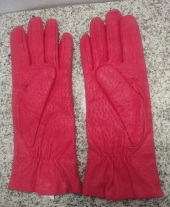 FOWNES LADIES GLOVES. Red. Size Large. Vintage. NEW Old Stock. - Picture 1 of 5