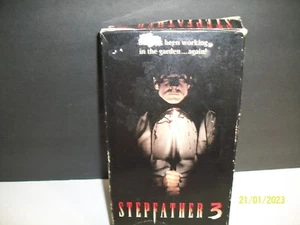 Stepfather 3 Daddy's Been Working In The Garden Again VHS 1992 Horror Movie - Imagen 1 de 3