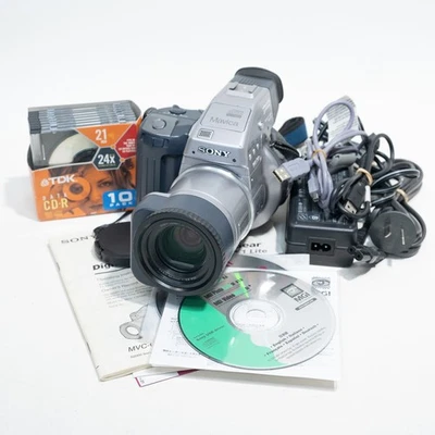 Sony Mavica Digital Camera 2MP CCD "Takes Mini CDs" W/ Batt & Charger - Tested! - Image 1 of 4