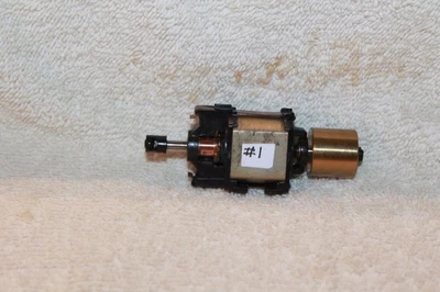 *** Athearn Blue Box Locomotive Parts *** 1-Athearn Blue Box Locomotive Motor #1 - Image 1 of 4