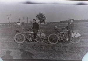 Antico lotto negativi fotografici primi '900 - moto indiana, modello T e trattore - Foto 1 di 19