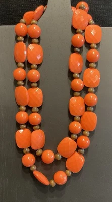 Collar largo de cuentas naranja y madera uso individual o en capas # 213 Foto 1 de 4