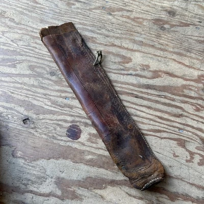 Soporte de funda de espada para rifle de cuero vintage Foto 1 de 4