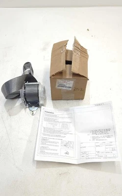 Новый оригинальный производитель Mitsubishi подлинный задний ремень безопасности натяжитель 1999-2003 Galant 7000C827  - Изображение 1 из 4