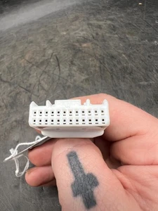 2006-2007 Saturn Vue OEM Climate Control Module Unit Pigtail Wire Harness - Picture 1 of 8