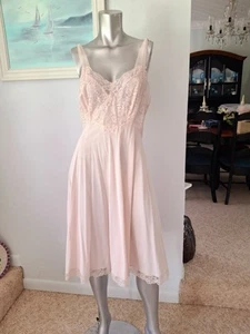 Abito slip vintage VANITY FAIR tg 36 rosa pizzo corpetto e orlo - Foto 1 di 12