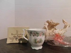 Royal Doulton "Summer Beaker" aus der Brambly Hedge Collection Tasse - Bild 1 von 3