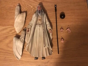 Diamond Select The Lord Of The Rings Saruman Action Figure - Picture 1 of 4