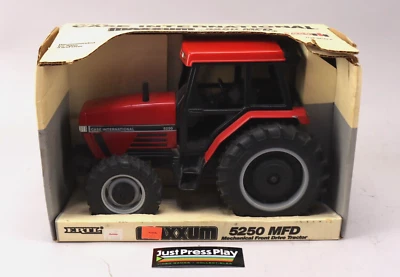 Case International Ertl 5250 MFD Diecast Tractor MAXXUM 1/16 Scale w/ Box - Image 1 of 4
