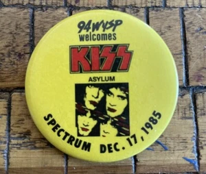 KISS 94WYSP RADIO PROMOTIONAL BUTTON - ASYLUM TOUR PHILLY, PA 12/17/85  - Picture 1 of 2