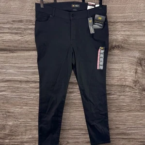 Lee Women's Plus Size Sculpting Fit Skinny Leg Mid Rise Size 20W Jean Black Pant - Picture 1 of 8