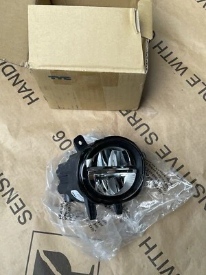 Светодиодная противотуманная фара бампер лампа правая CAPA 12–18 BMW 3 серии/14–19 4 серии F20 F30 - Изображение 1 из 4