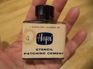 Vintage glass bottle HEYER STENCIL PATCHING CEMENT CHICAGO ILL.  NUMBER 145 - Picture 1 of 12