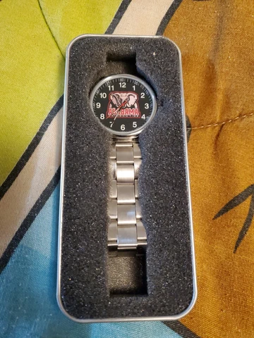 Alabama Crimson Tide Stainless Steel  Watch w/adjustable band/ needs new battery Cover