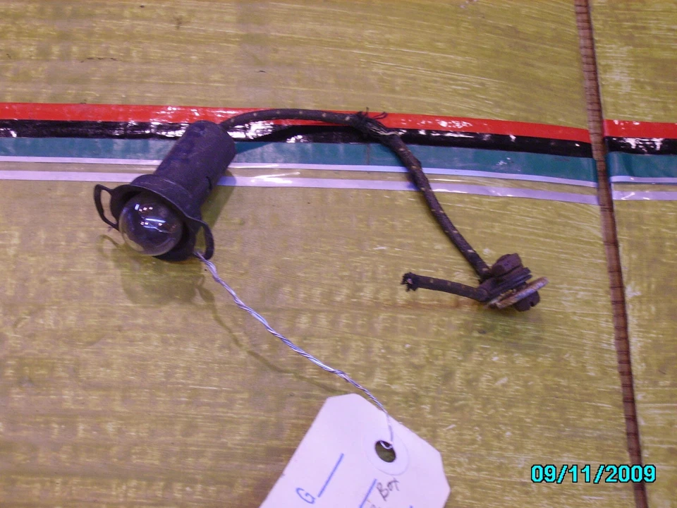 Guantera Packard 900-1001 1932-33 luz/enchufe etc. Foto 1 de 1