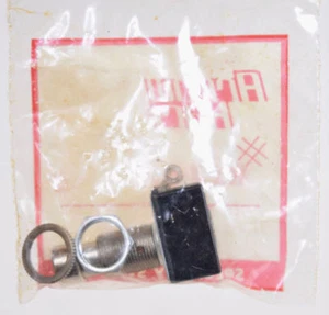 82403-C arrow hart 1156 spst pushbutton switch 82403 Eaton - Picture 1 of 7