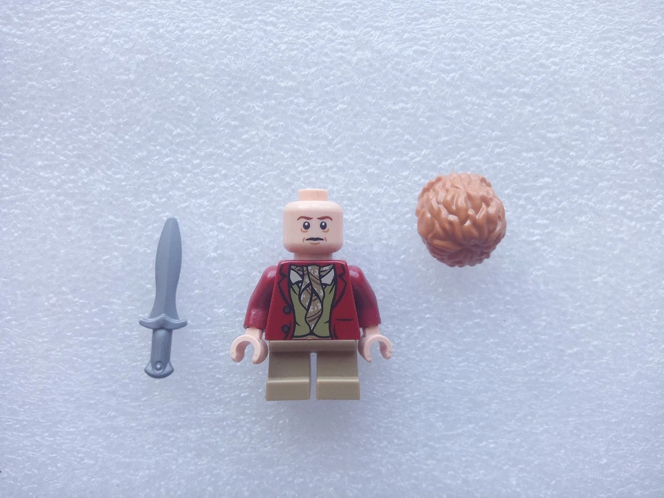 Lego TheHobbit Bilbo baggins Dark Red coat lor030 - Bild 1 von 2