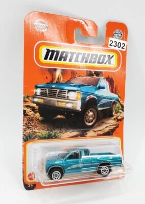 Camión Matchbox 95 Nissan de carrocería dura D21 1:64 diecast modelo coche vehículo de juguete Foto 1 de 4