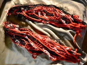 2 HAIR PONYTAIL PIGTAIL CELTIC COLORED YARN RIBBON MIX DREADLOCKS BLACK & RED - Picture 1 of 3