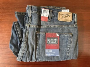 Signature by Levi Strauss 44x30 Relaxed Fit Mens Denim Jeans - Picture 1 of 2