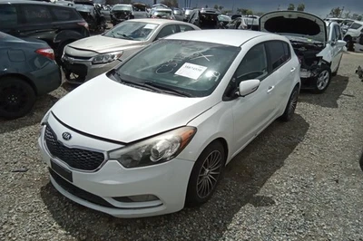 Kia Forte 2016 transmisión automática OEM 124 k millas - LKQ381756544 Foto 1 de 3