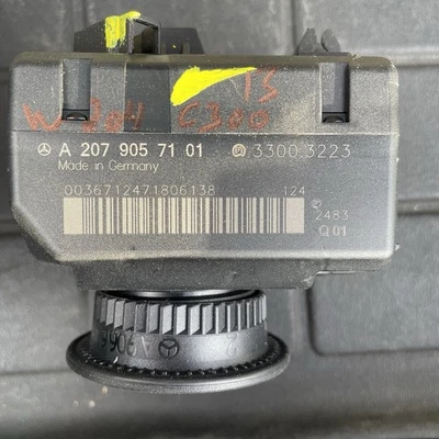 08-14 Mercedes W204 C250 C300 C350 GLK350 E350 EIS A2079057101 Ignition Switch - Image 1 of 3