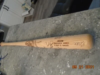 1974 ANGELS SIGNED BAT    KMPC RADIO GIVE AWAY  FRANK ROBINSON AND 14 OTHERS  - Image 1 of 4