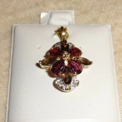 Colgante Estate de cuarzo ahumado y diamantes rodolita granate de oro de 14 quilates Foto 1 de 4