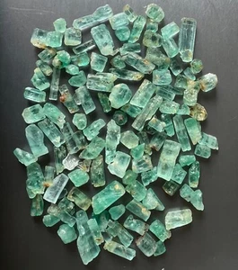Good Lot 154 cts Natural Green Colour Beryl Rough From Nigeria - Picture 1 of 5