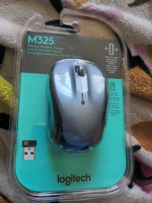 Logitech M325 (910-002136) Wireless Optical Mouse -  Silver - Image 1 of 2